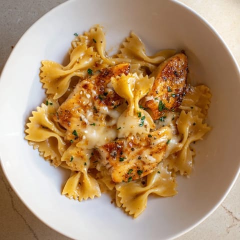 Mozzarella Garlic Butter Chicken Bowties